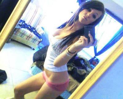 Pearline from District Of Columbia is looking for adult webcam chat