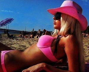 Kristine from California is looking for adult webcam chat