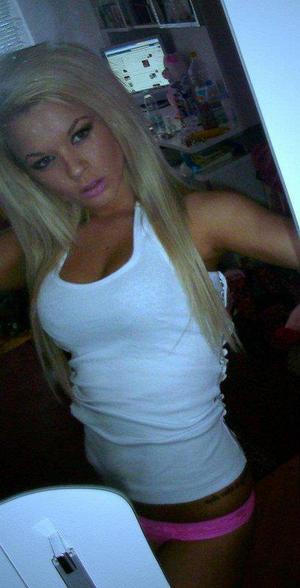 Britney from California is looking for adult webcam chat